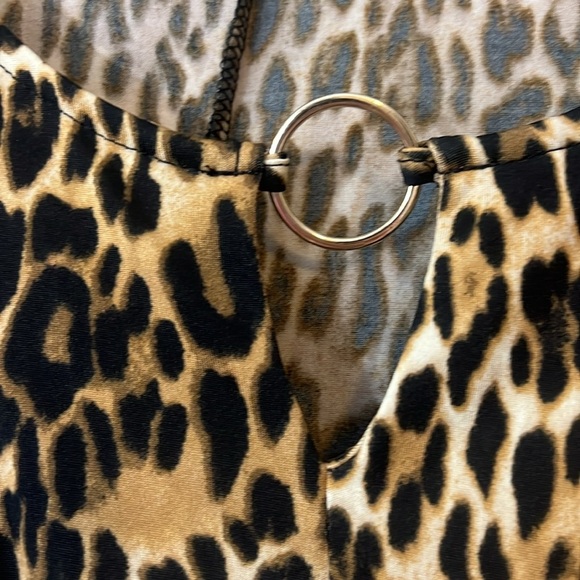 NWOT Animal Print Dress Plus Size 3X Lightweight Stretch Front metal Ring Detail - Picture 8 of 10